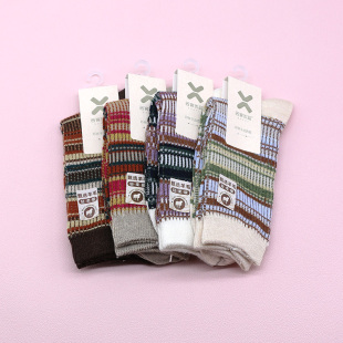 西客优品 冬羊毛保暖复古条纹提花双针中筒学生成人女袜252G2652