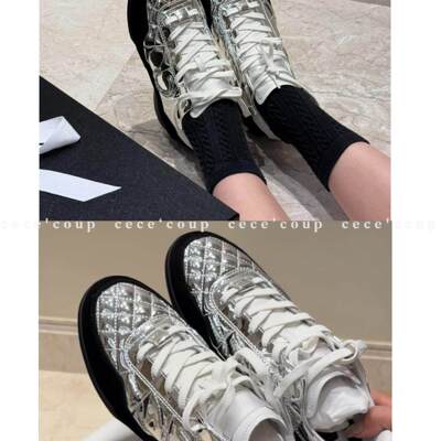 银色菱格网球运动鞋休闲鞋