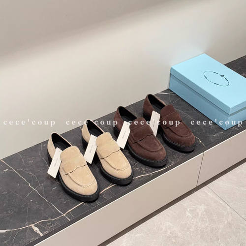 26FW三角标乐福鞋英伦风皮鞋