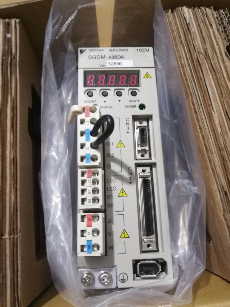 SGDM-A3BDA安川伺服100v驱动器全新原装现货，保修一年