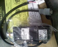 SGMAH-A5B1A4C安川伺服电机全新质保一年现货包邮欢迎询价
