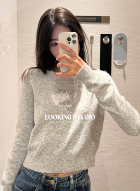 UR&DC2024秋季法式简约格雷系蝴蝶结花边长袖针织衫女蓝色短上衣