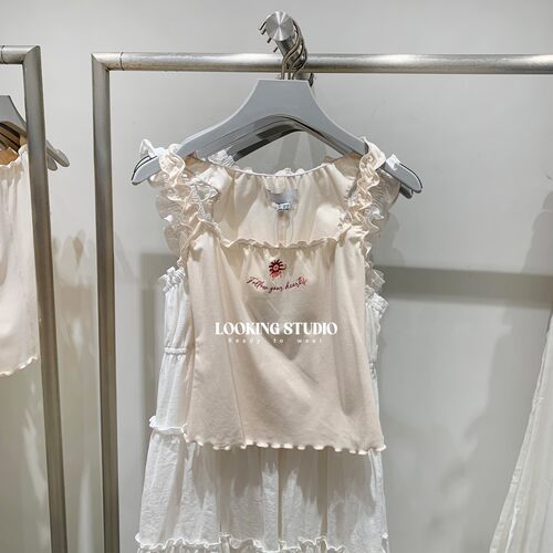 UR&DC2025夏季新款趣味甜美风印花无袖木耳边修身背心女短款上衣