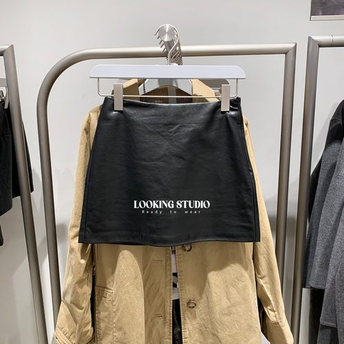 UR&DC2025秋季新款钟楚曦同款复古摩登超短款半裙A字短裙百搭皮裙