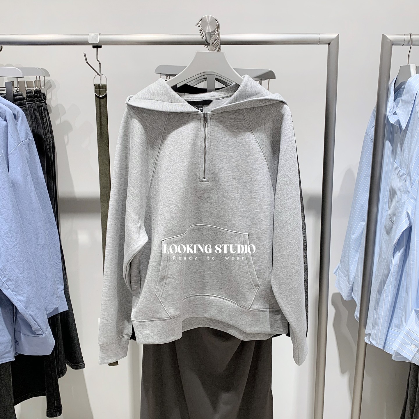 UR&DC2025秋季新款简约休闲运动感连帽拉链套头卫衣女宽松长袖T恤