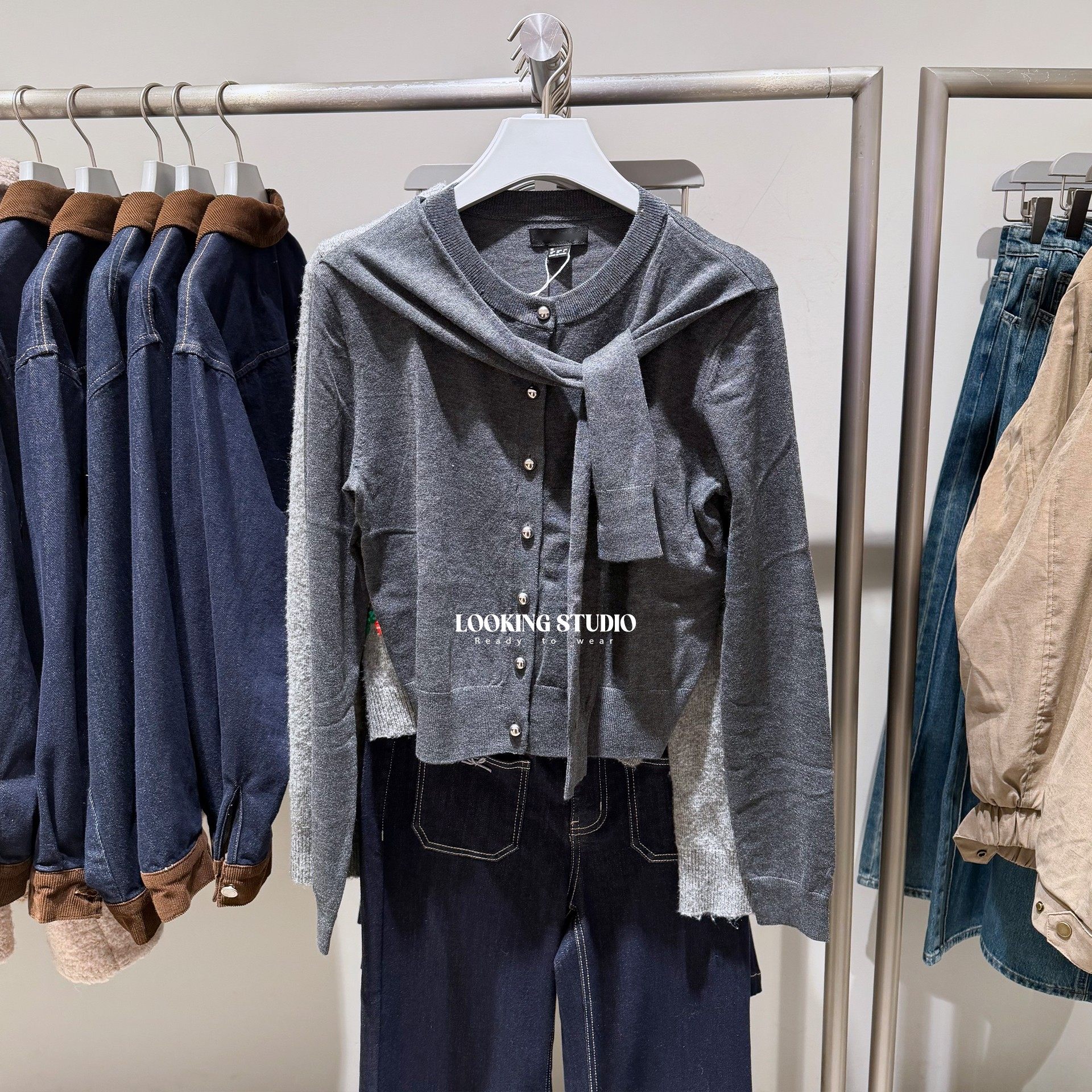 UR&DC2026春季新款设计感气质假两件绑带圆领短款针织开衫女上衣