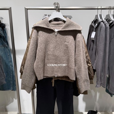 UR&DC2025秋冬新款复古休闲风翻领双拉链字母刺绣针织开衫女外套