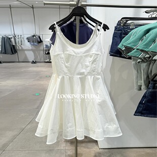 UR&DC2025春季新款法式时尚设计感U型领收腰吊带连衣裙白色A字裙