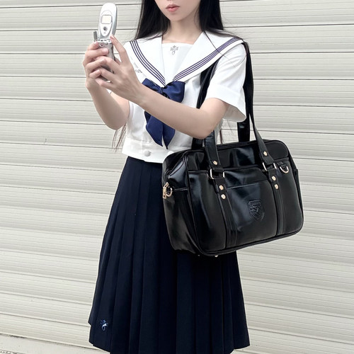 脑壳痛原创jk制服包校供通勤少女