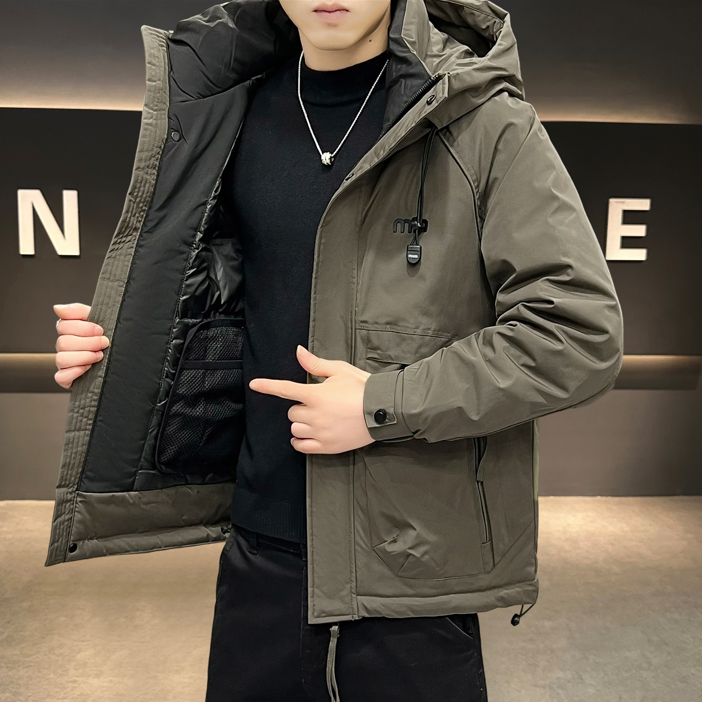 冬季新款休闲羽绒服外套男