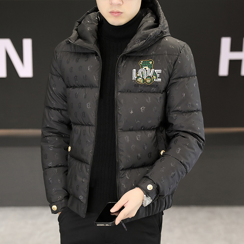 卡磊欧版立领刺绣羽绒棉衣