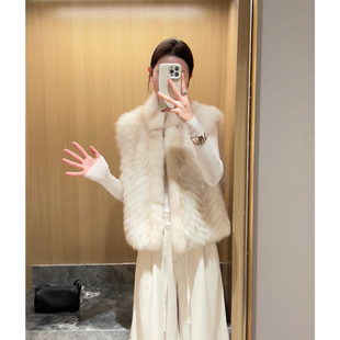 纪欧艾 千金风狐狸毛皮草马甲h2561 冬上新大爆款