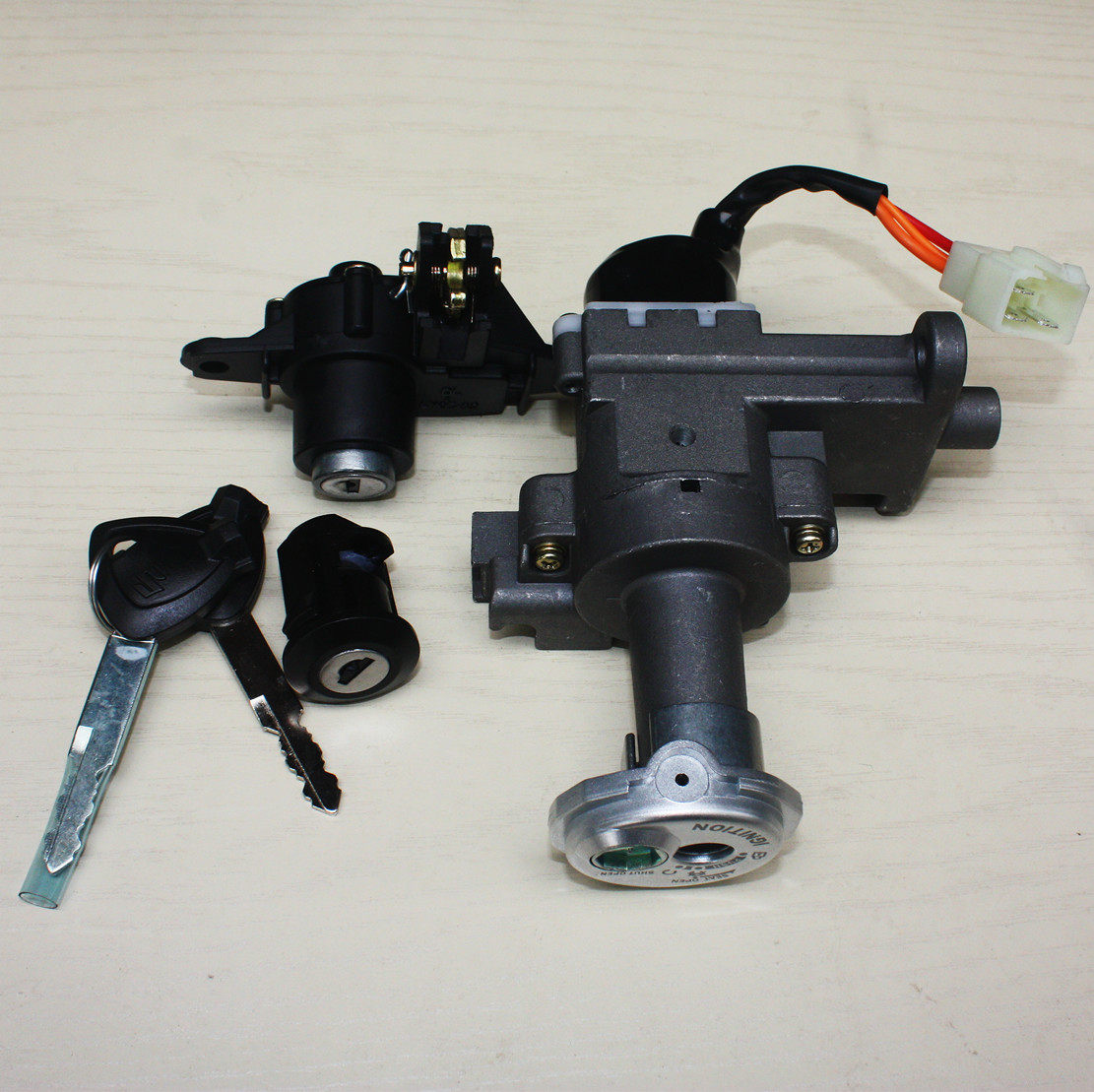 原装新海王星UA125T/-A/-3天龙星套锁红宝UM125T-A/C电门锁全车锁