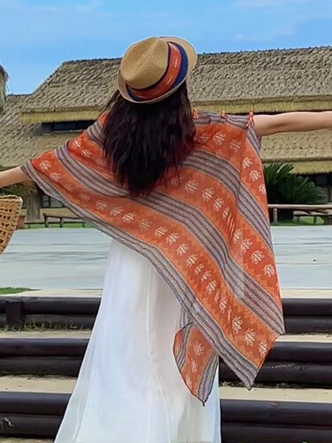 网红盘扣围巾女夏季沙漠旅游防晒披肩民族风茶卡盐湖开衫棉麻头巾