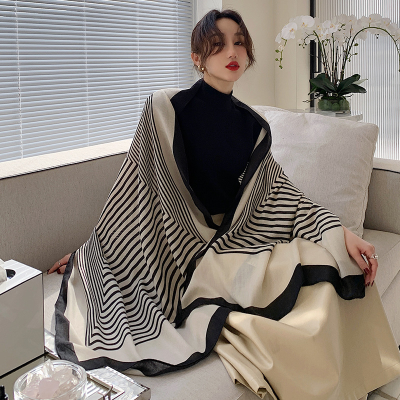 2025新款棉麻丝巾女春秋百搭时尚薄款围巾女夏季空调房护颈长披肩