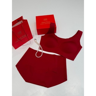 新年红套装 Y011 淘到门店398乳胶无痕内衣套装