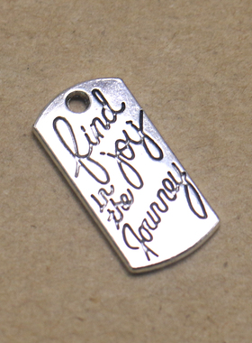 速卖通eBay爆款 复古合金英文字母吊牌项链挂件 diy厂家直销销售