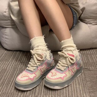 蝴蝶少女粉滑板鞋女潮流ins百搭休闲鞋港风学生厚底增高运动鞋子