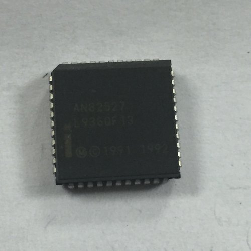 AN82527 EN82527 TN82527 串行通信控制器芯片 贴片PLCC44脚