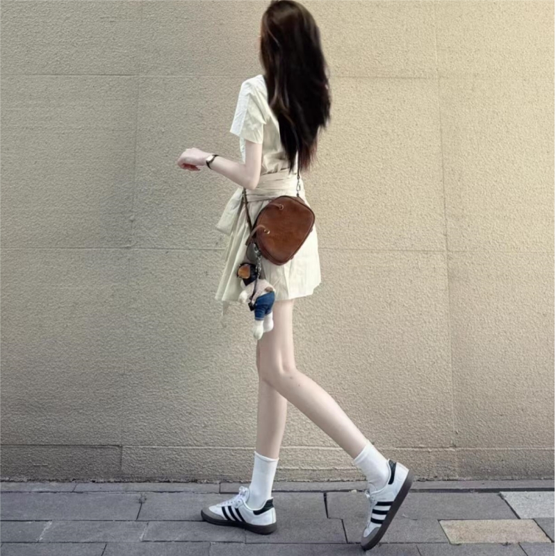 德训鞋女2025年秋季新款百搭时尚