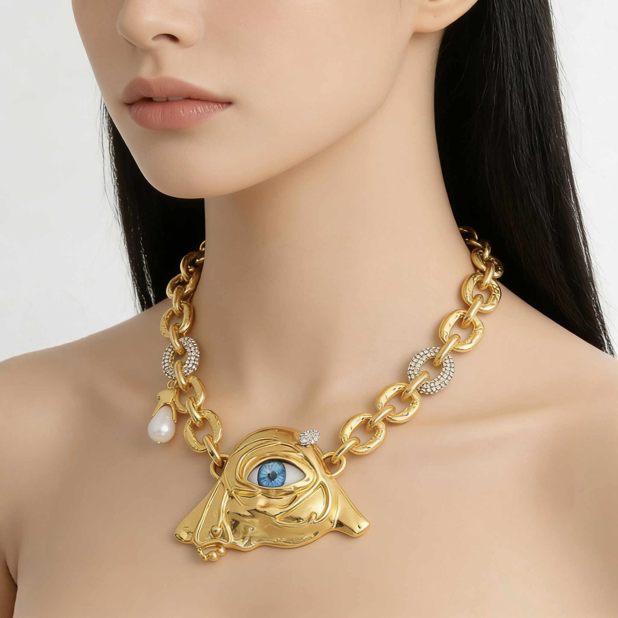 欧美重工金色金属眼睛马头造型项链女款2026新款短粗链锁骨链颈链