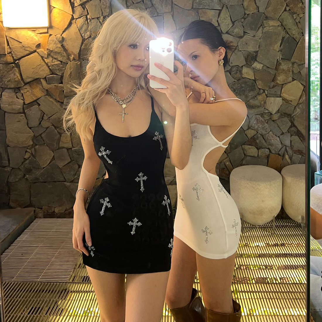 KLIOU 时尚辣妹风个性烫钻吊带连衣裙女心机镂空露背显瘦包臀短裙