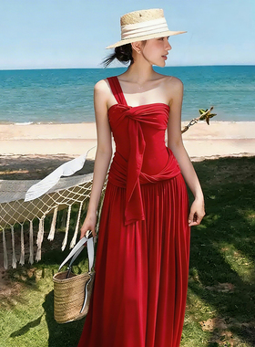 KLIOU 热烈明艳氛围感复古红色单肩连衣裙女褶皱显瘦遮肉辣妹长裙