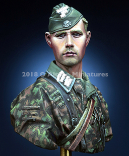 Alpine HEADS Grenadier Bust B003