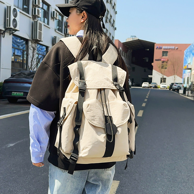 大容量旅游双肩包男女轻便户
