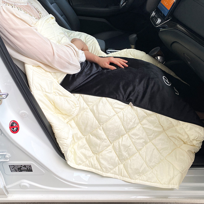 适用沃尔沃XC60车载抱枕被S60EM9XC90多功能抱被旅行宝宝露营午休