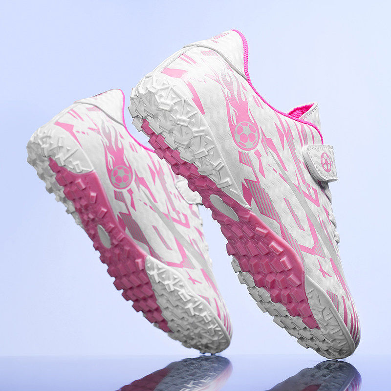 儿童足球鞋女孩碎钉TF专用鞋男女童春夏中小学生专业比赛训练球鞋