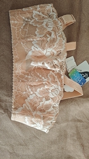 短文65A杏色 马克宝迪抹胸式