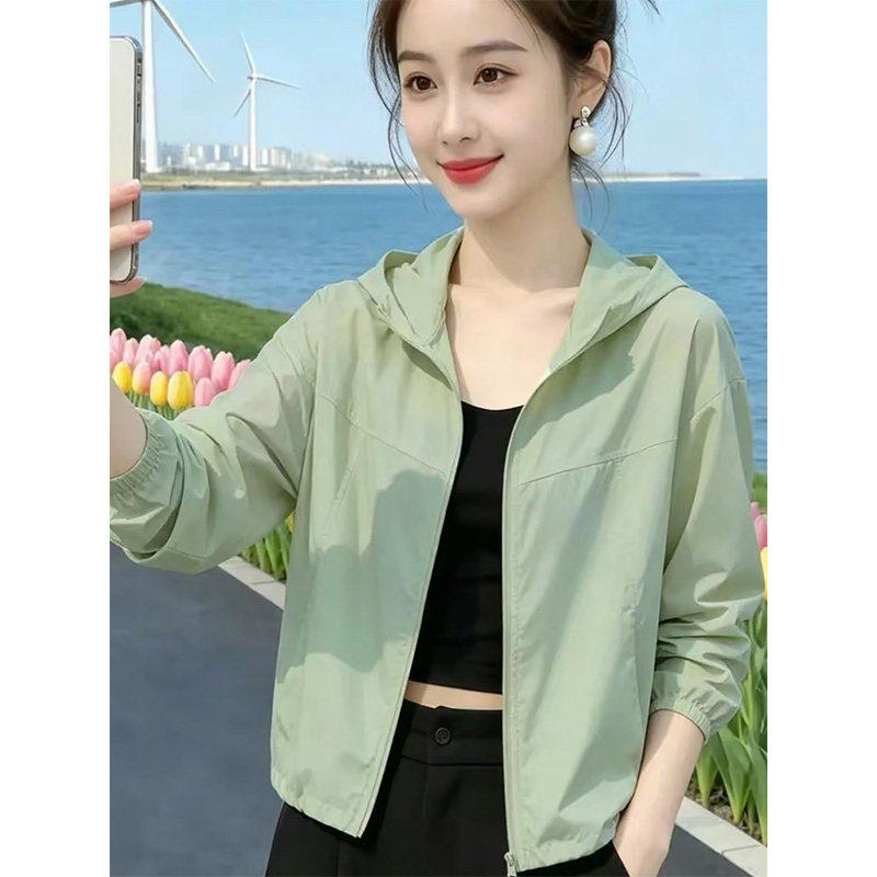 休闲风短款防晒服外套女夏季