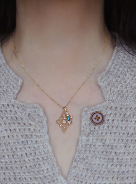 文艺复古镂空花窗项链女小众轻奢