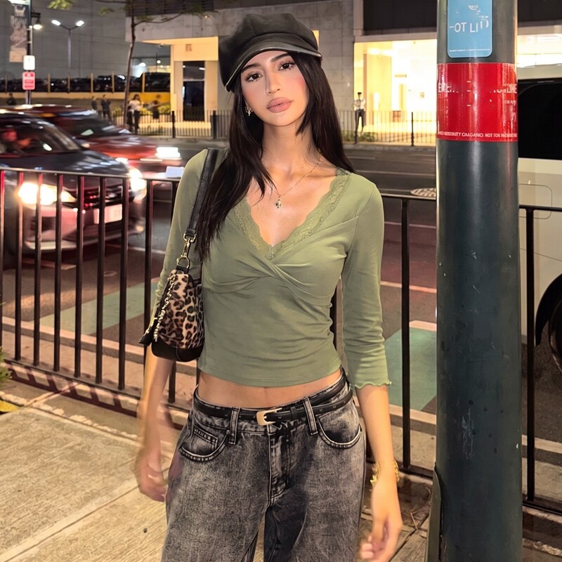 shemoda蕾丝花边深V领五分袖短袖T恤女夏季百搭修身性感辣妹上衣