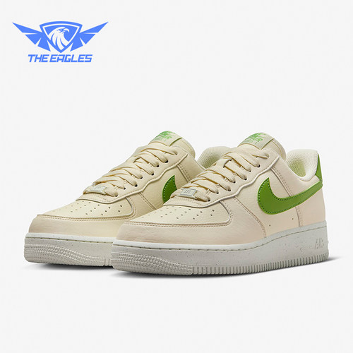 Nike/耐克正品Air Force 1 女士耐磨透气运动板鞋DV3808-102