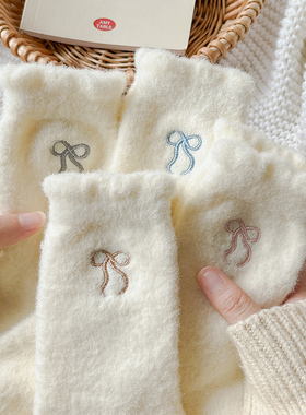 又到降温的时候了~冬季澳绒保暖中筒袜刺绣蝴蝶结~