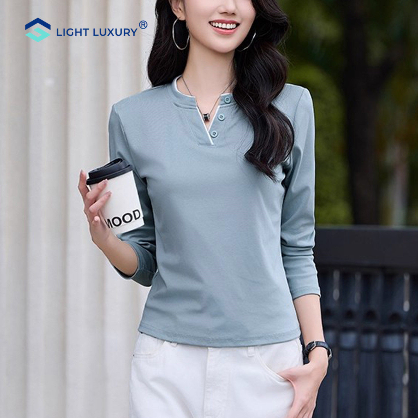 女士拼色V领长袖T恤别致纽扣设计上衣修身显瘦正肩蓝色内搭打底衫
