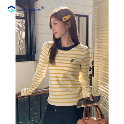 撞色条纹T恤女黄色多巴胺设计