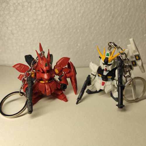 成品正品万代钥匙挂件牛高达