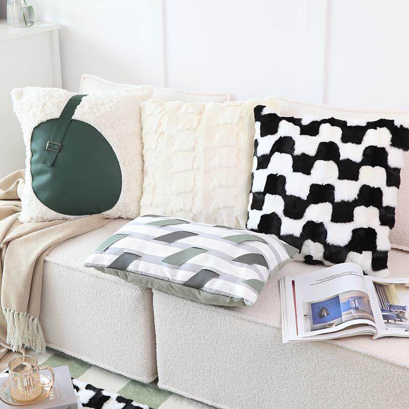 现代轻奢家居抱枕客厅沙发靠垫水貂毛抱枕黑白高级感靠枕方形含芯