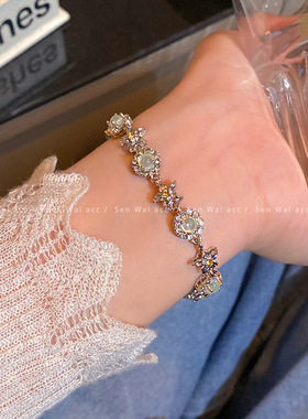 绿色花朵海星手链女轻奢小众精致高级感手串复古大气高档手饰批发