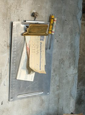 零选日本DULTON黄铜板夹A4文件夹板书写垫板简约办公用品B5手账板