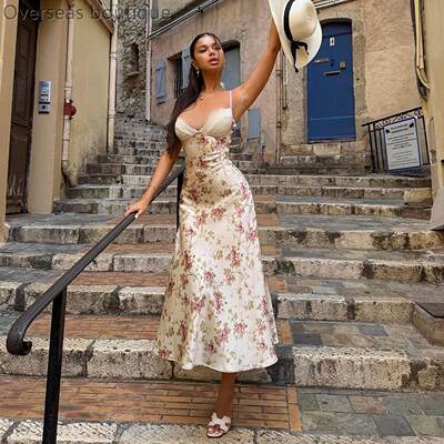 法式碎花印花深领吊带连衣裙辣妹