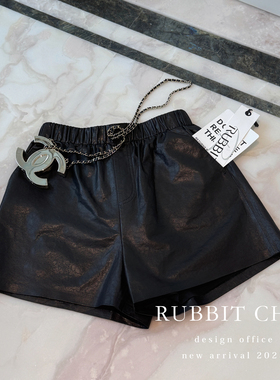 RUBBIT秋季新品 “贵气老钱穿搭” 舒适好版型松紧腰进口真皮短裤