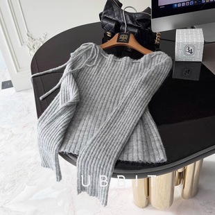 RUBBIT“拿捏氛围感” 气质温柔系带 小一字领针织衫毛衣 上衣