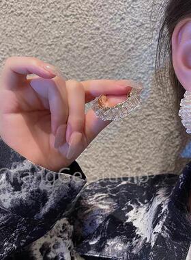 ChangGe Studio 黑色锆石耳环2025新款高级感耳圈轻奢朋克耳饰欧