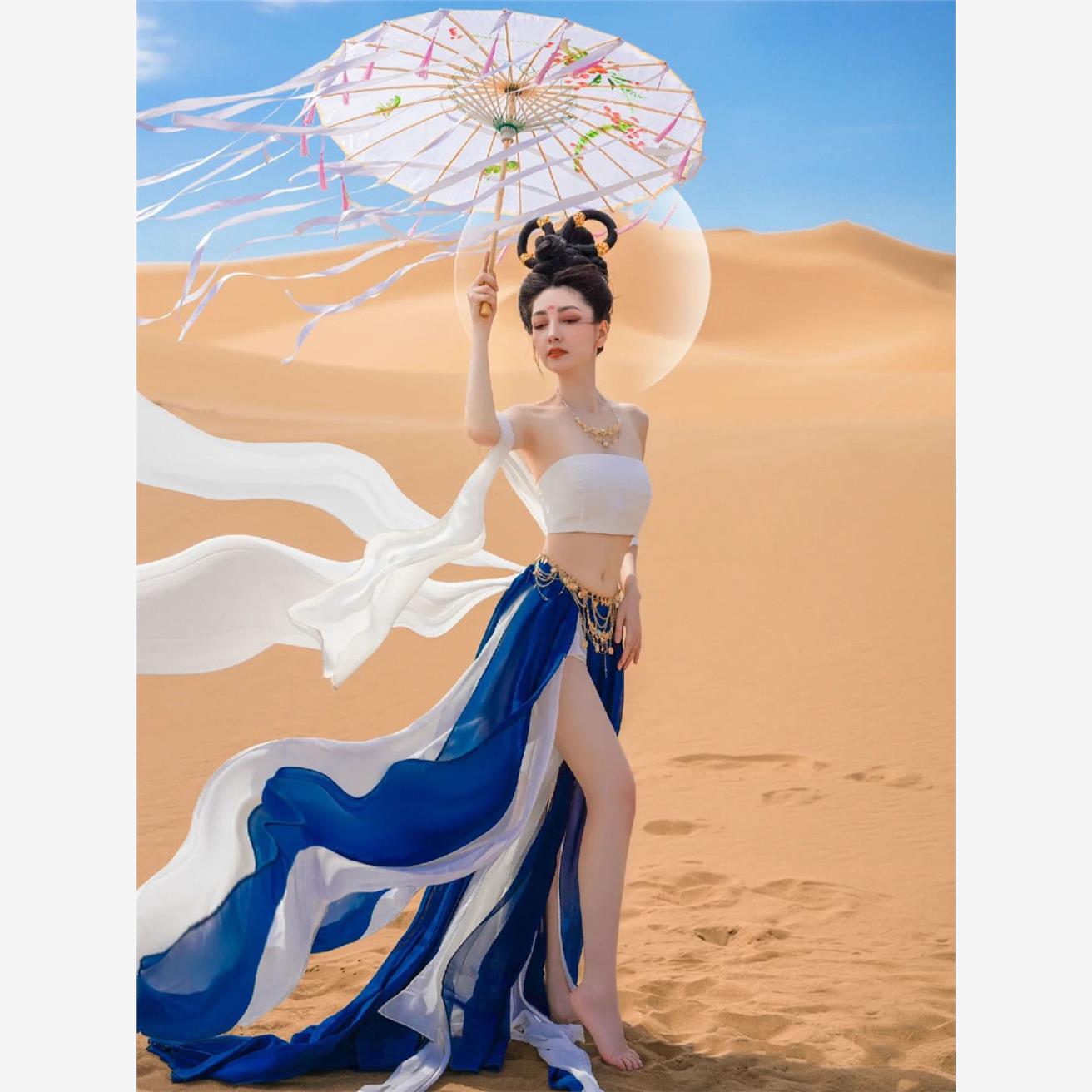 异域风情服装西域舞蹈表