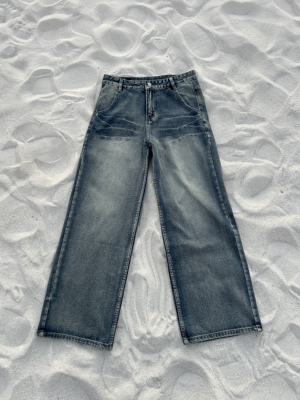 复古闪电纹痞帅直筒宽松牛仔裤男