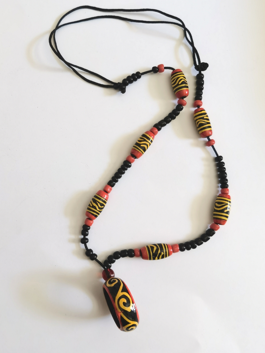 四川凉山少数民族彝族漆器工艺品实木彩绘戒指吊坠项链黑绳